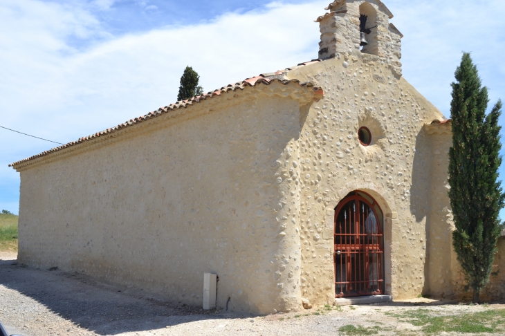 ; Chapelle Saint-Michel Datant du Moyen Age - Entrevennes