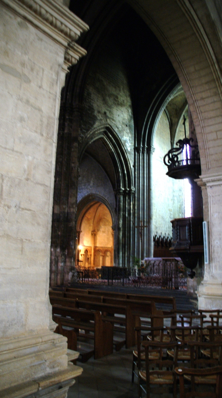 <Cathédrale  Notre-Dame du Bourget  ( 12/15 Em Siècle ) - Forcalquier