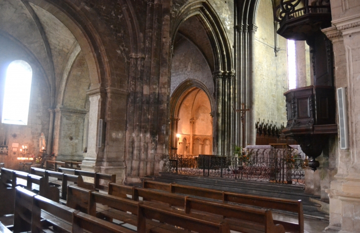 <Cathédrale  Notre-Dame du Bourget  ( 12/15 Em Siècle ) - Forcalquier