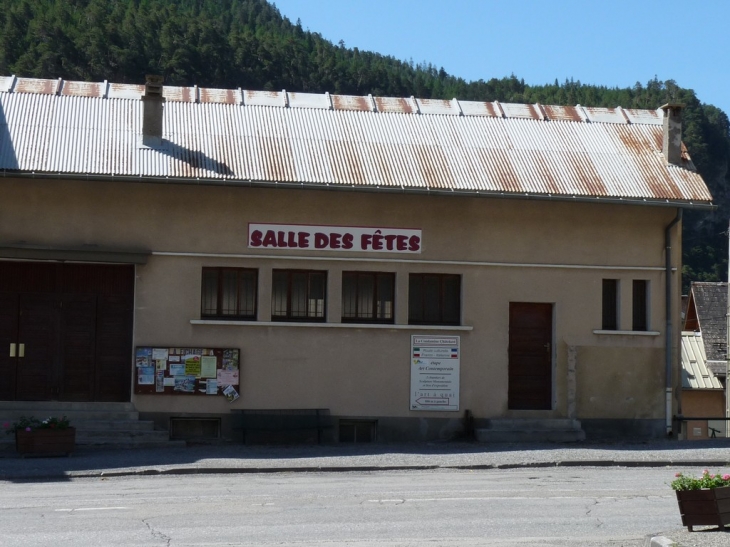 La salle des fètes - La Condamine-Châtelard