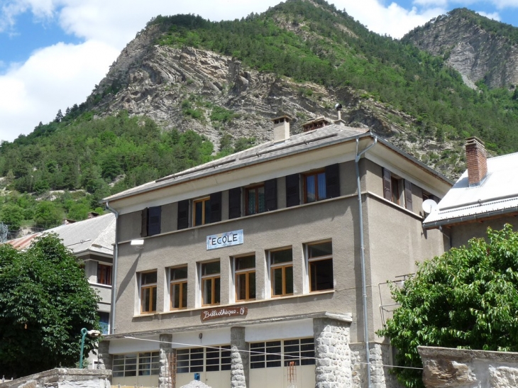 L'école - La Condamine-Châtelard