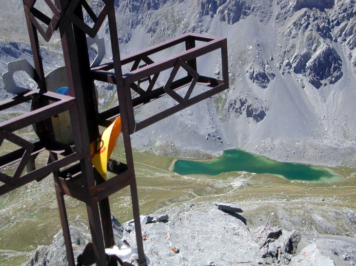 Le lac de L'Orenaille vue depuis la croix de Moïse  - Larche