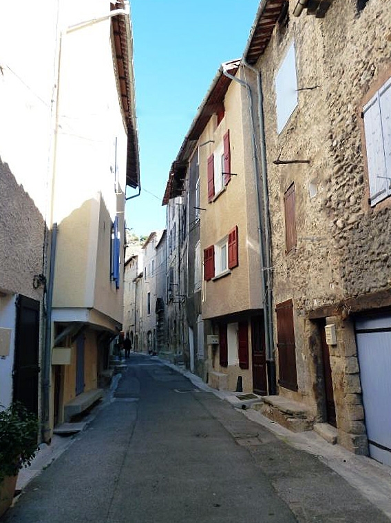 Rue du village - Les Mées