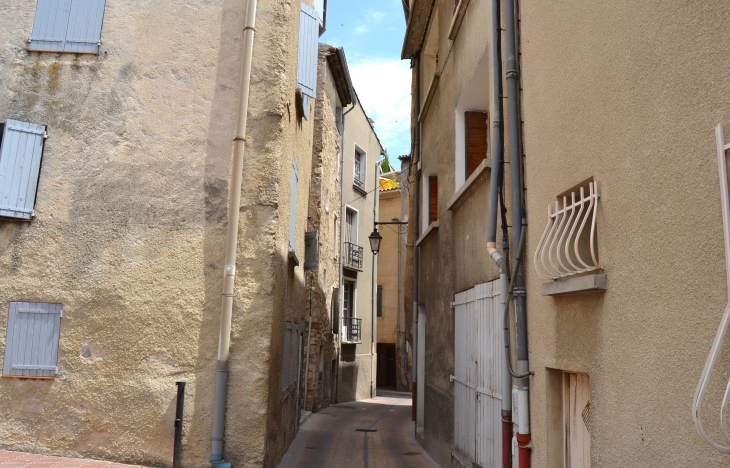  - Manosque