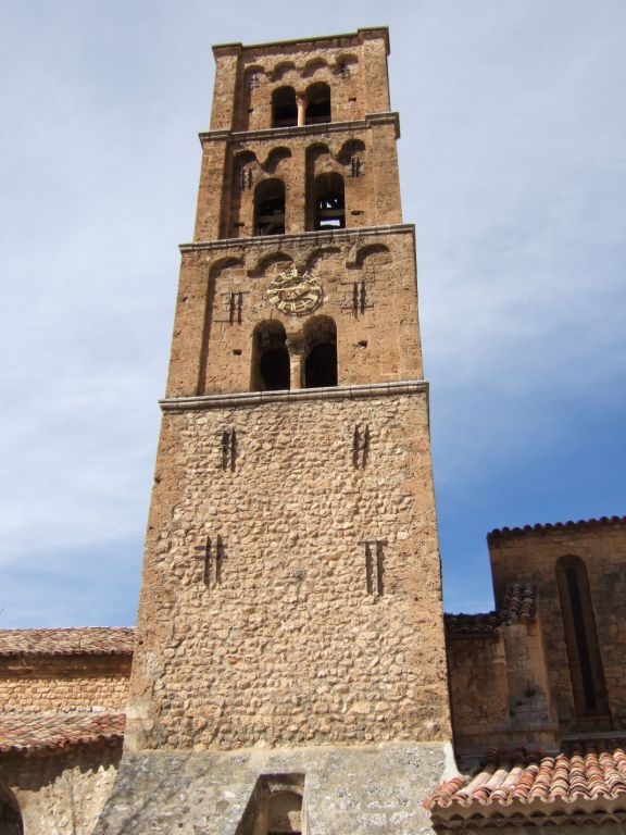 Le clocher de l'église - Moustiers-Sainte-Marie