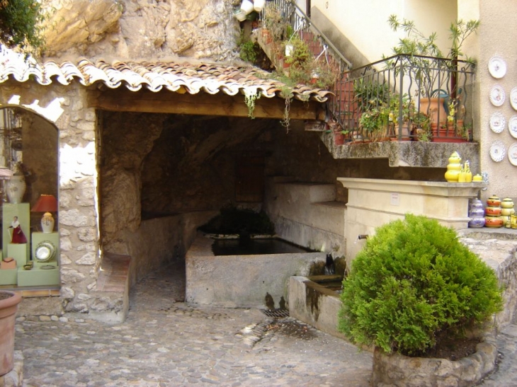 Le lavoir - Moustiers-Sainte-Marie