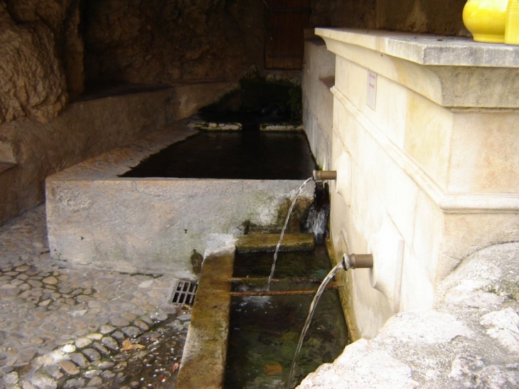 Le lavoir - Moustiers-Sainte-Marie