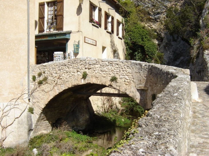 Dans le village - Moustiers-Sainte-Marie