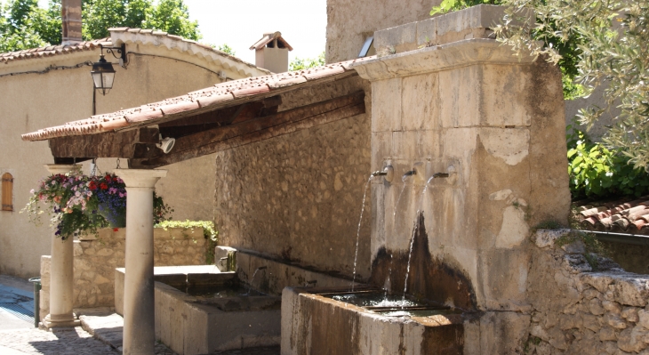 Lavoir - Moustiers-Sainte-Marie