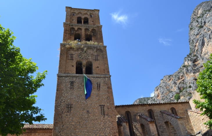    église Romane Notre-Dame de L'Assomption 12 Em Siècle - Moustiers-Sainte-Marie