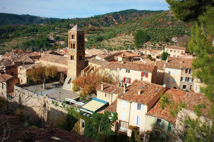 Moustiers-ste-marie village - Moustiers-Sainte-Marie