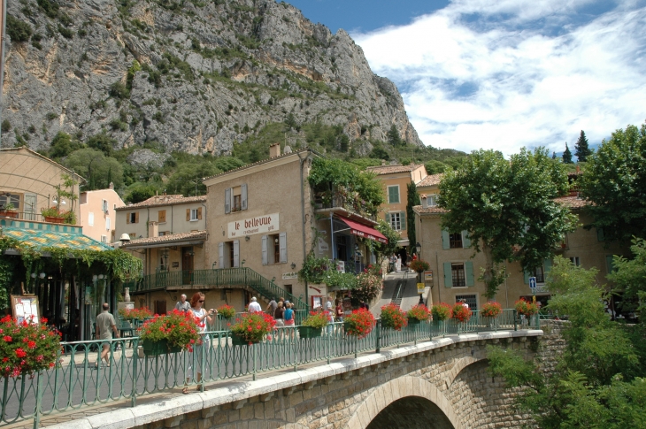  - Moustiers-Sainte-Marie