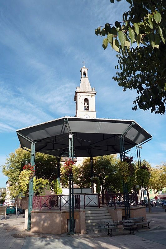 Le kiosque et le clocher - Oraison