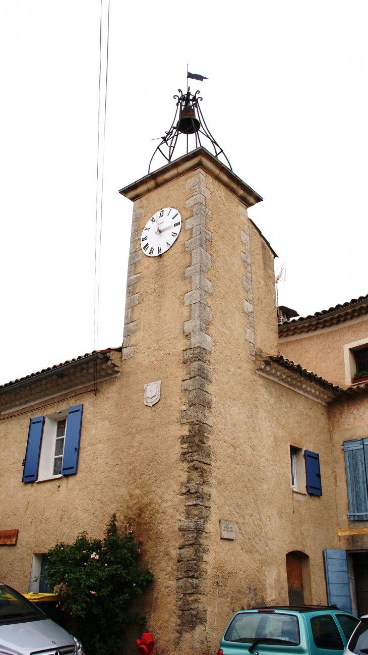 La Tour de L'Horloge - Pierrerue