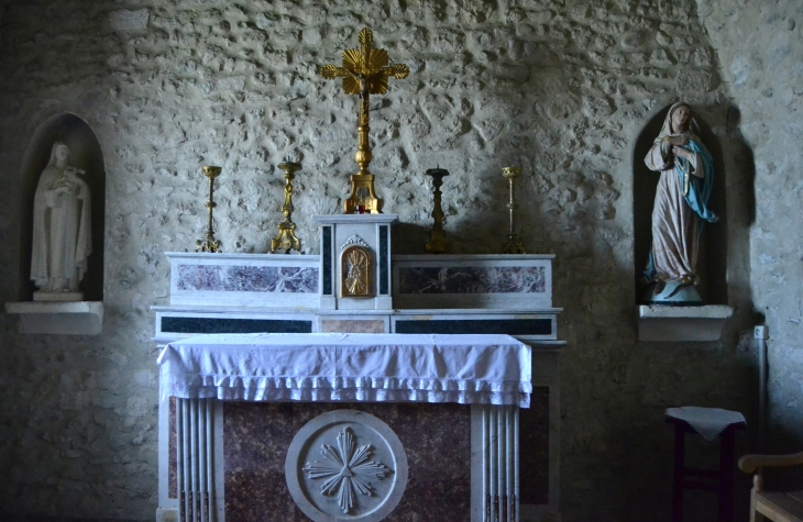 !église Saint-Pierre 12 Em Siècle - Pierrevert