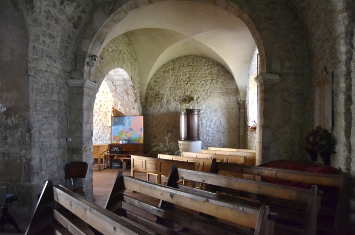 !église Saint-Pierre 12 Em Siècle - Pierrevert