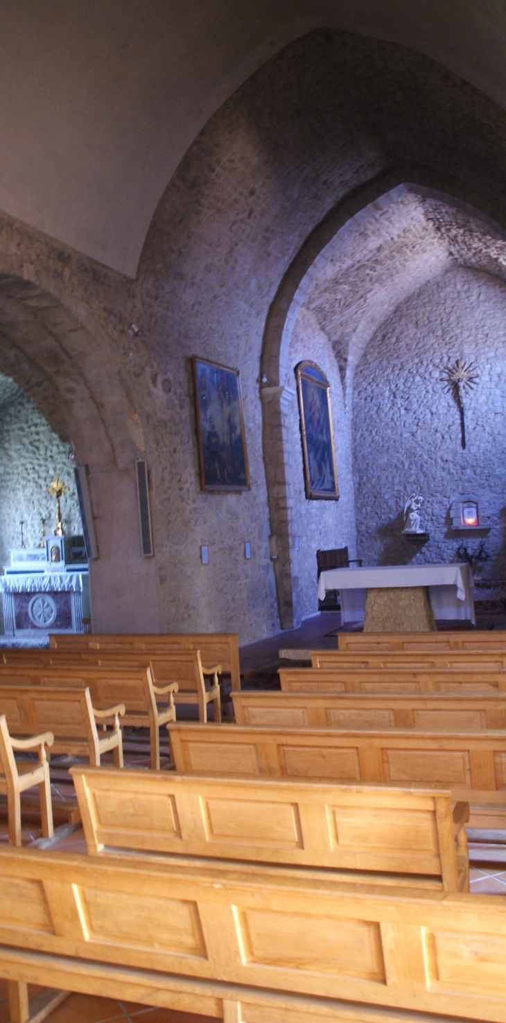 !église Saint-Pierre 12 Em Siècle - Pierrevert