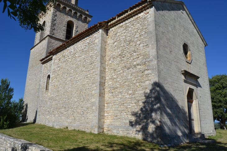 ;Chapelle Saint-Denis 14 Em Siècle et la Tour des Forges - Reillanne