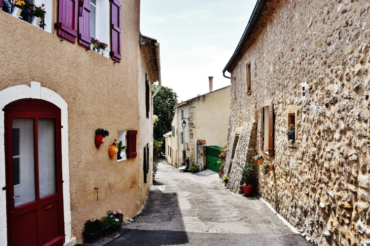 La Commune - Saint-Laurent-du-Verdon