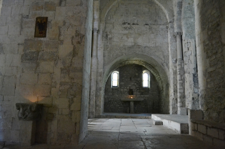 :Eglise Saint-Pierre14 Em Siècle - Saint-Michel-l'Observatoire