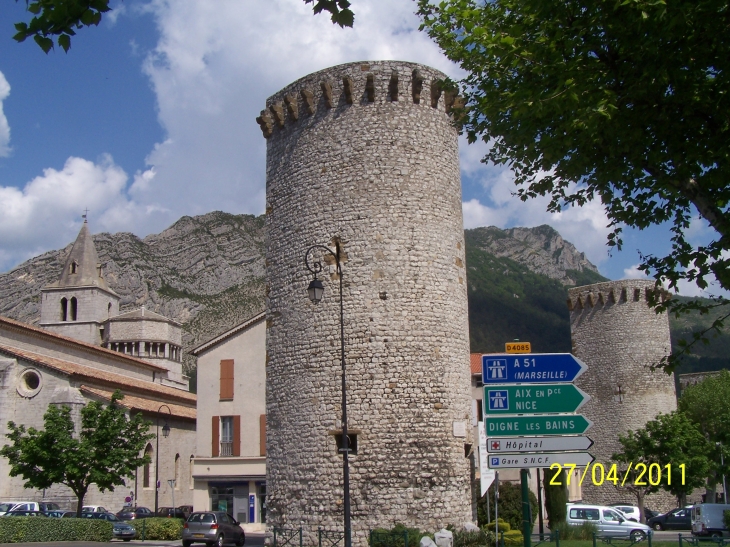 Les tours - Sisteron