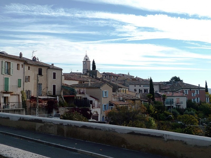 Vue sur le village - Villeneuve