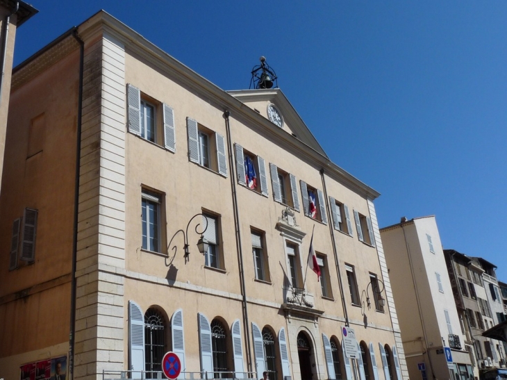 L'hotel de ville - Antibes