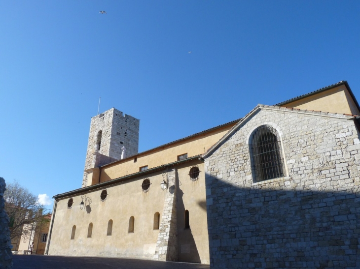 L'église - Antibes