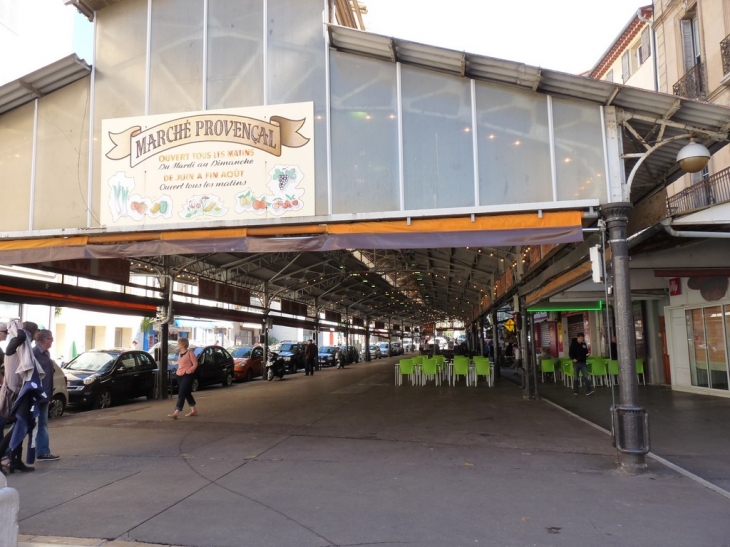 Le marché provencal - Antibes