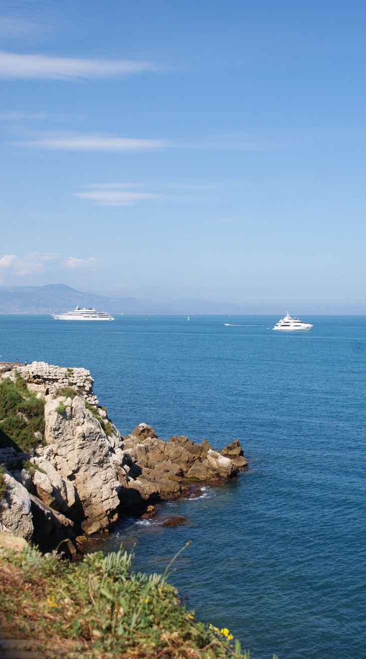  - Antibes