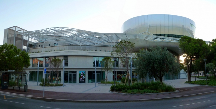 Juan les Pins, palais des congrés - Antibes