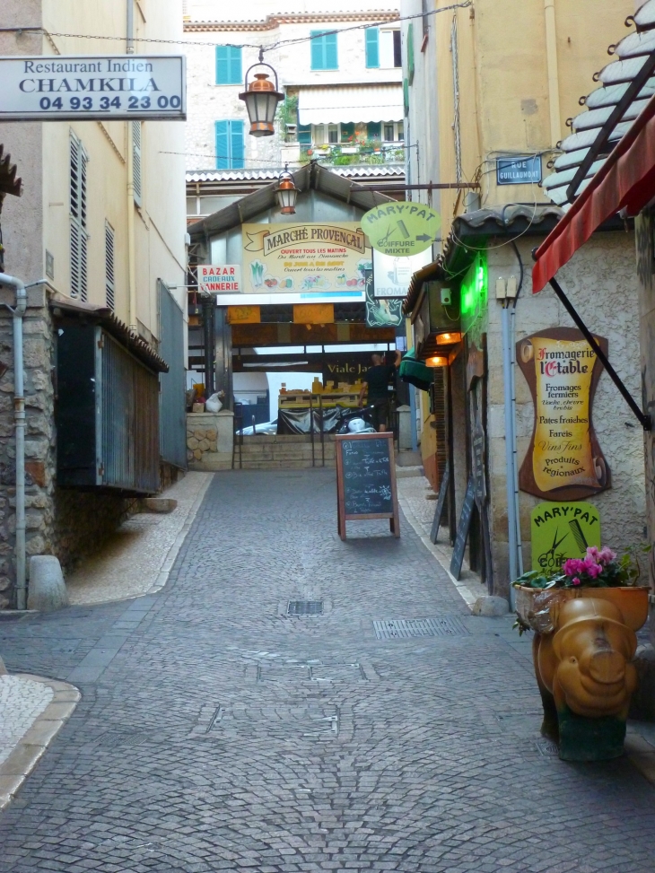 Antibes marché provençal