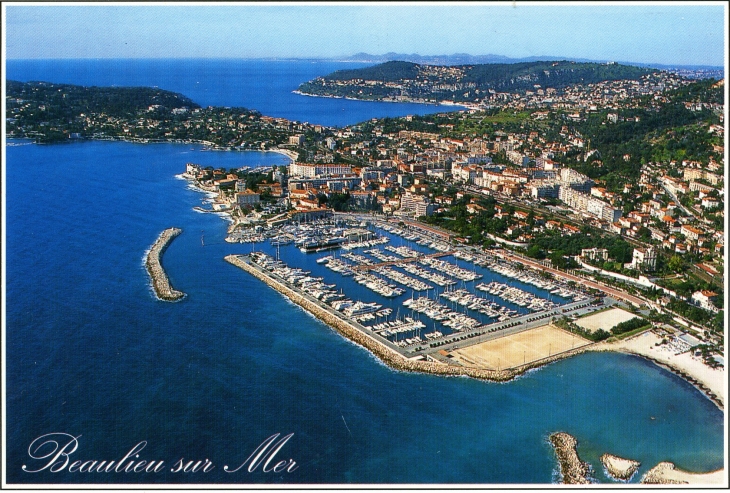 Vue aérienne (carte postale de 1990) - Beaulieu-sur-Mer