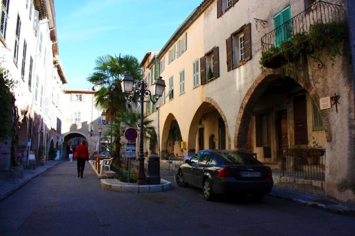 Arcades - Biot