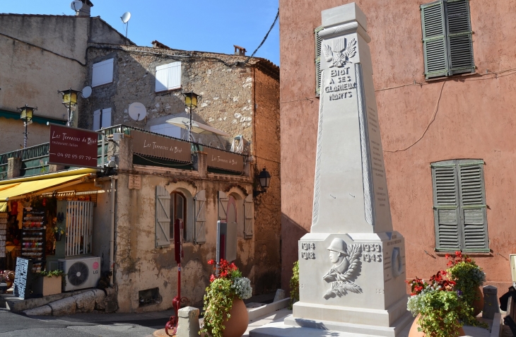 Monument aux Morts - Biot