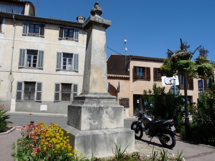 En souvenirs, pres de la chapelle Saint Eloi - Biot