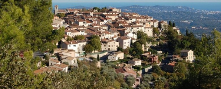 Vue du village de Cabris