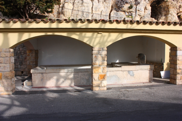 Le lavoir de Châteauneuf de Grasse - Châteauneuf-Grasse