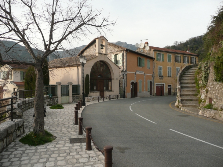 La chapelle Saint Pancrace et le moulin à huile - Gilette