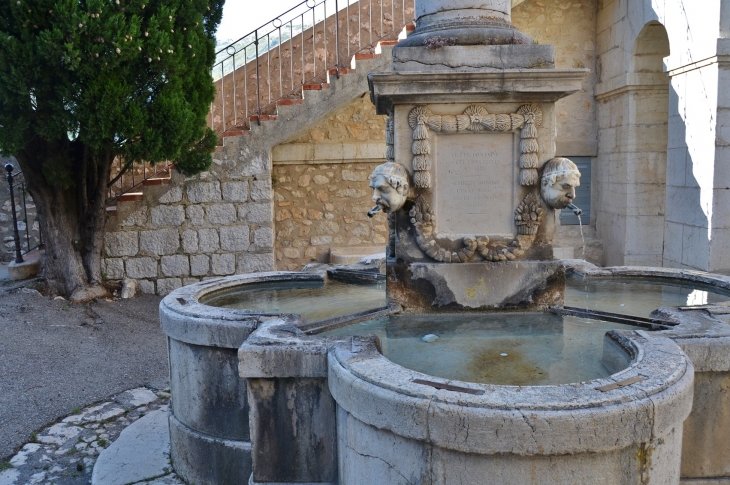 Fontaine - Gourdon