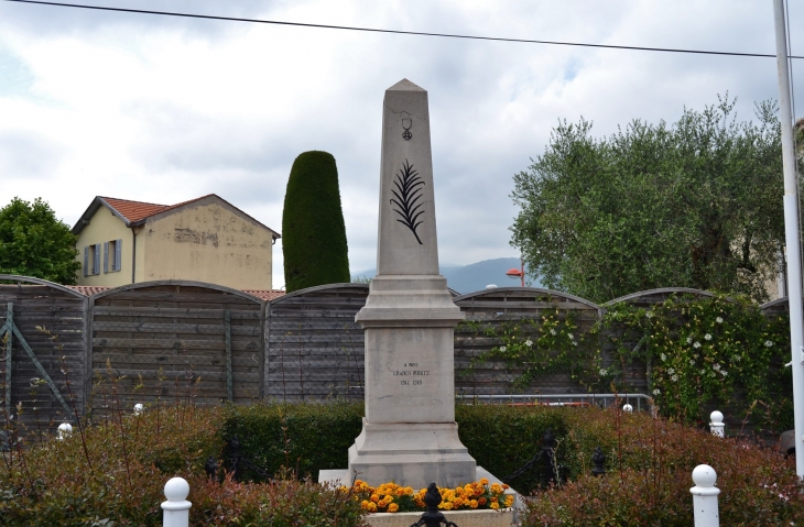 Plascassier ( Commune de Grasse )(Monument aux Morts)