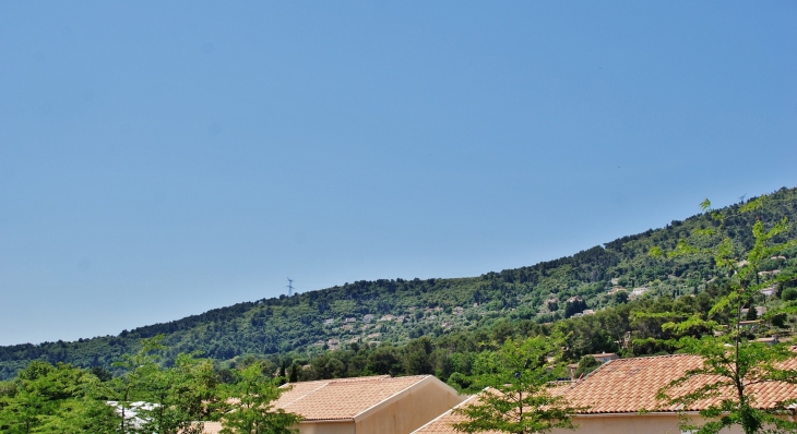 Le Val du Tignet ( Commune du Tignet ) - Le Tignet