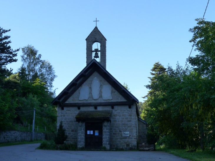 A Peïra Cava , la chapelle de Notre Dame des Neiges - Lucéram