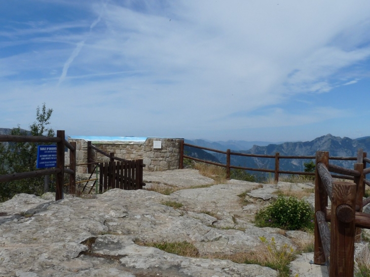 A Peïra Cava  , la table d'orientztion - Lucéram