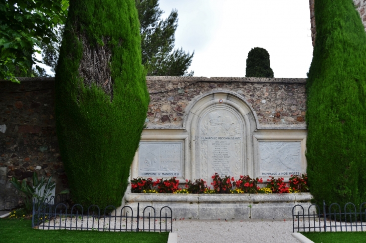 Monument aux Morts - Mandelieu-la-Napoule