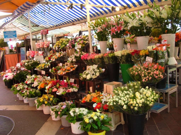 Marché aux fleurs. - Nice