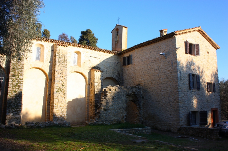 Opio Eglise Notre-Dame-du-Brusc