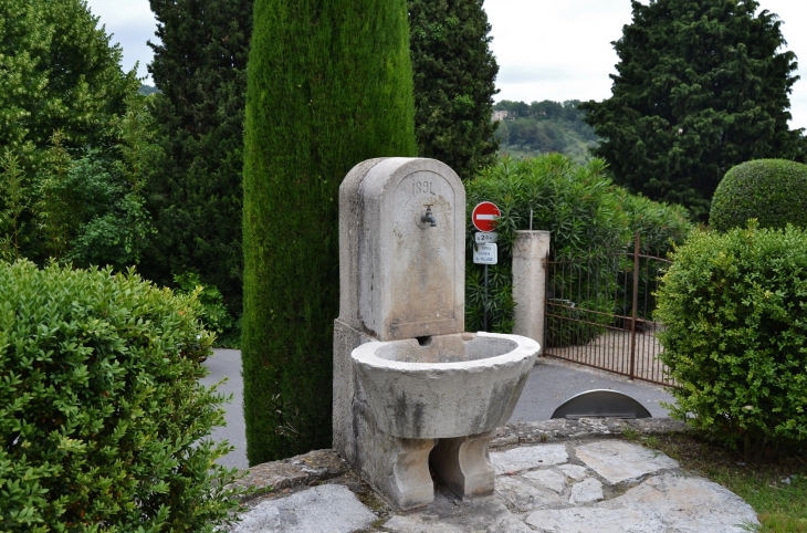 Fontaine - Opio