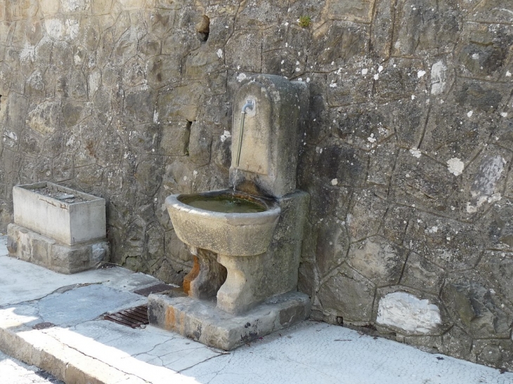 Dans le village - Roquebillière