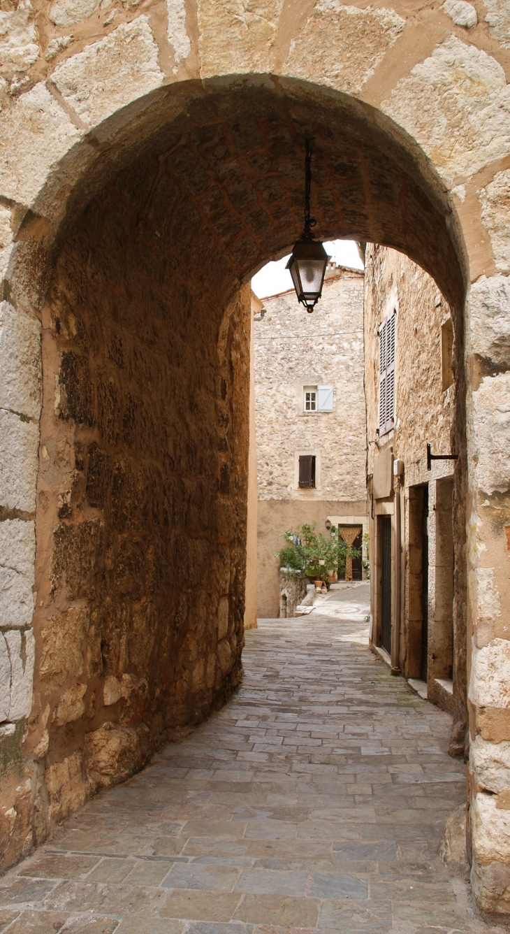 Ancienne Porte de la Ville - Saint-Cézaire-sur-Siagne